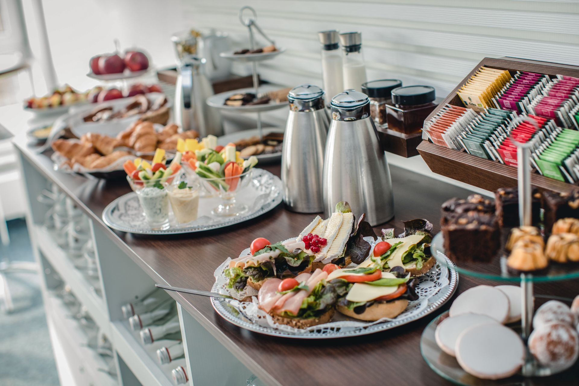 Savory snacks and finger food for a conference break